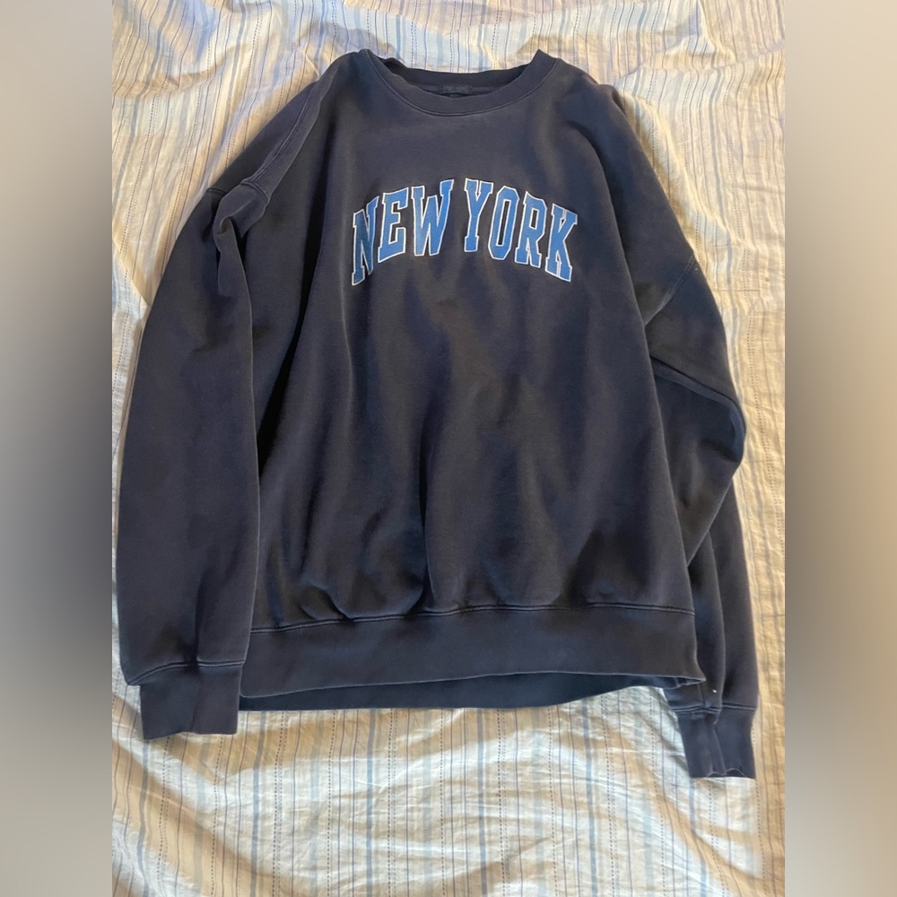 Brandy Melville New York Crewneck